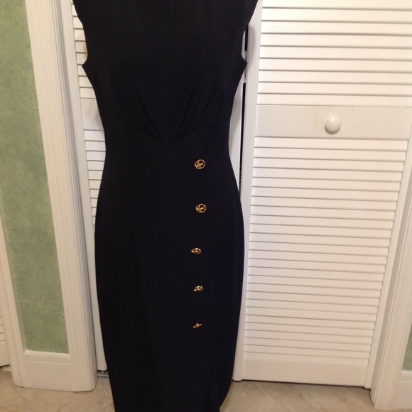 Vintage Pierre Balmain black dress - Picture 6 of 11